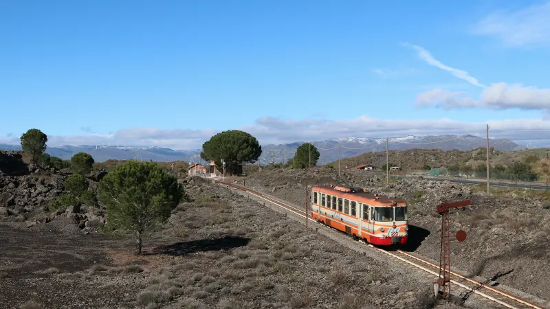 Automotrice ADe15 della Circumetnea a Cerro
